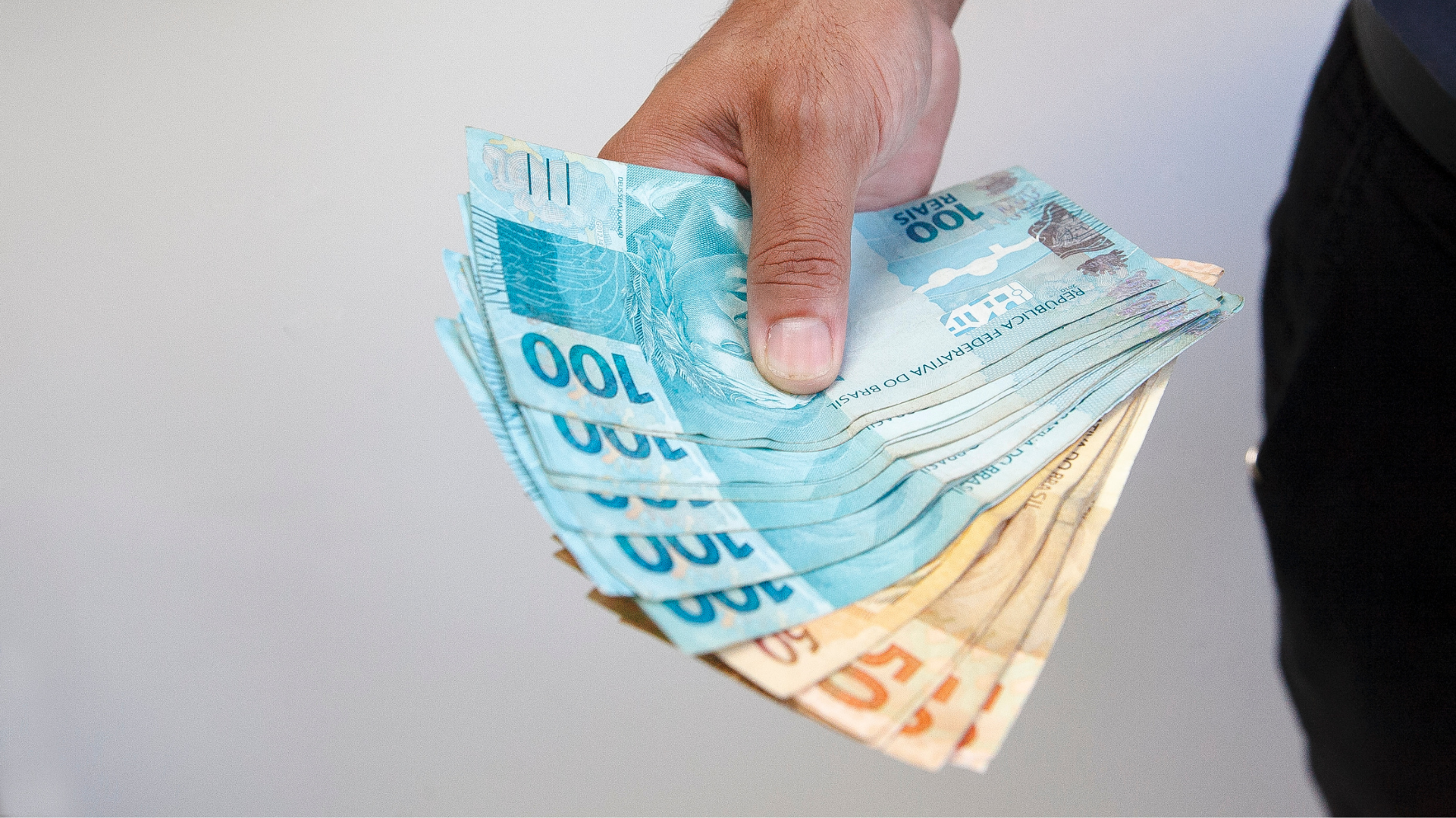como-pegar-dinheiro-emprestado-rapido